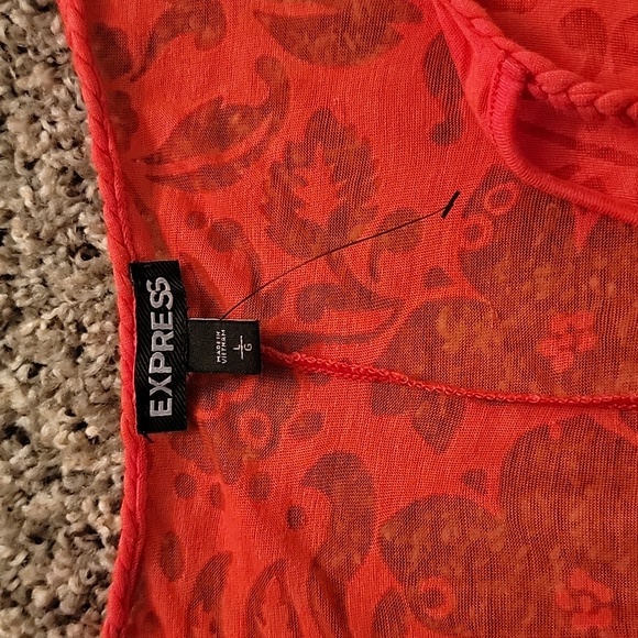 Express Top - Picture 2 of 4